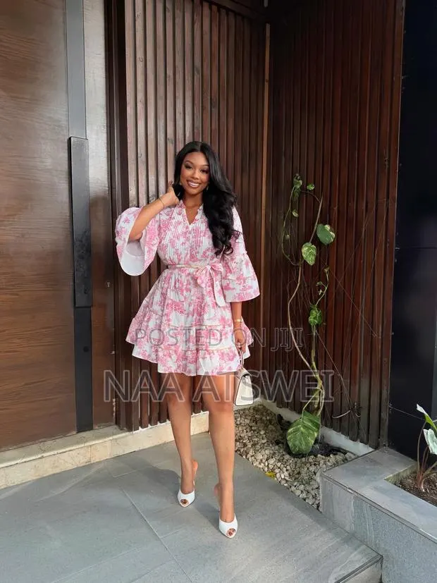 2 Sisters Floral Dress · Photo 1