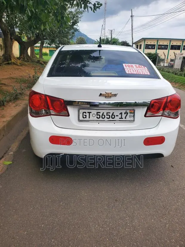 Chevrolet Cruze 2015 White · Photo 1