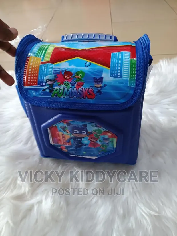 Cartoon Character Lunch Box · Photo 1