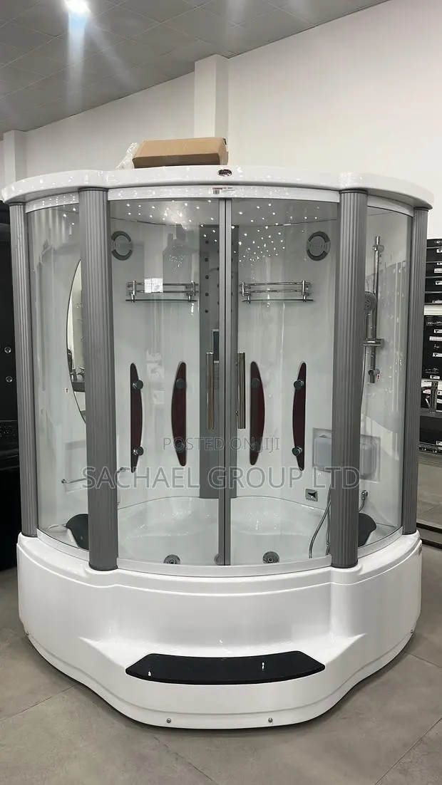 A Touch of Class Jacuzzi Steam Room · Photo 1