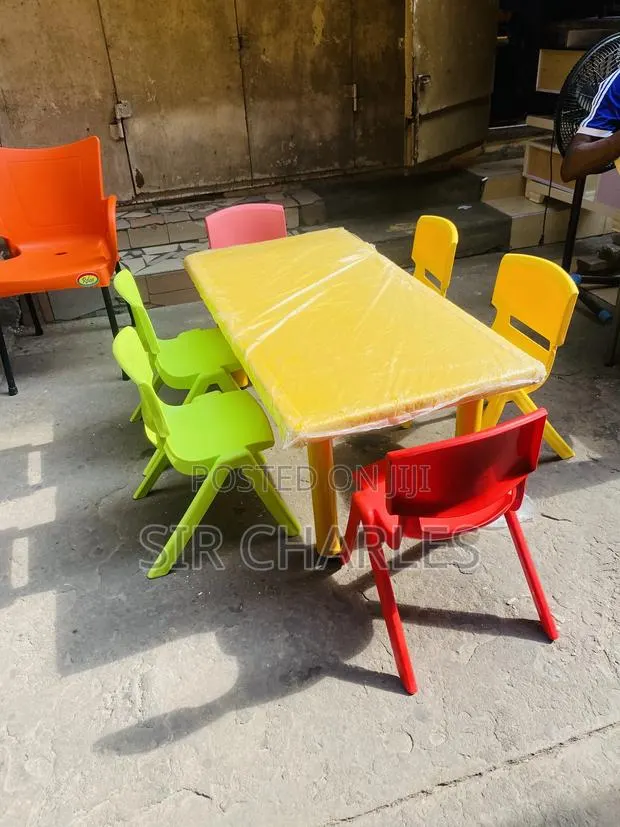 Plastic Table for Kids/Kids Table · Photo 2
