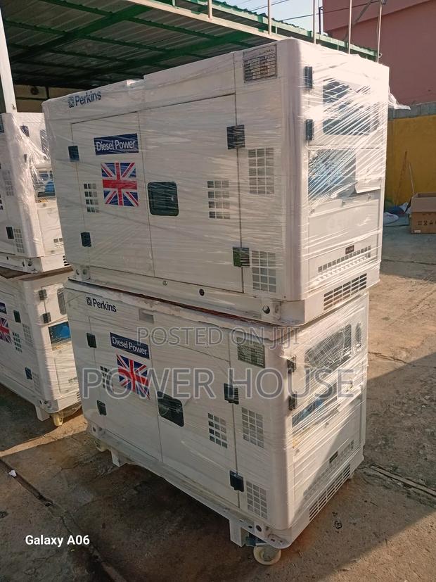 Panel Lyra Vault 20kva Perkins Diesel Generator 20kva · Photo 1