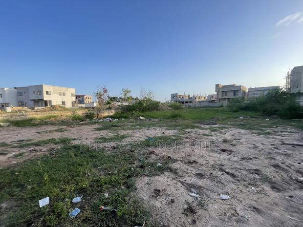 80 by 63 Plot of Land for Sale at Teshie Raster Bushroad · Photo 4