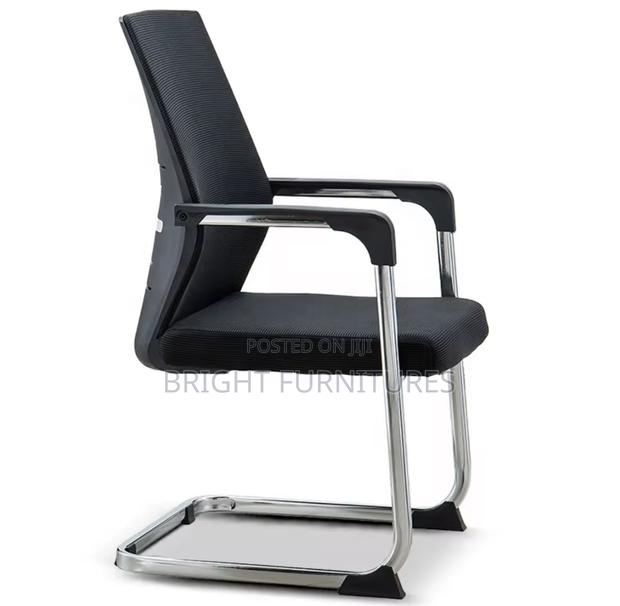 High Quality Classic Conference Room Chair · Photo 3