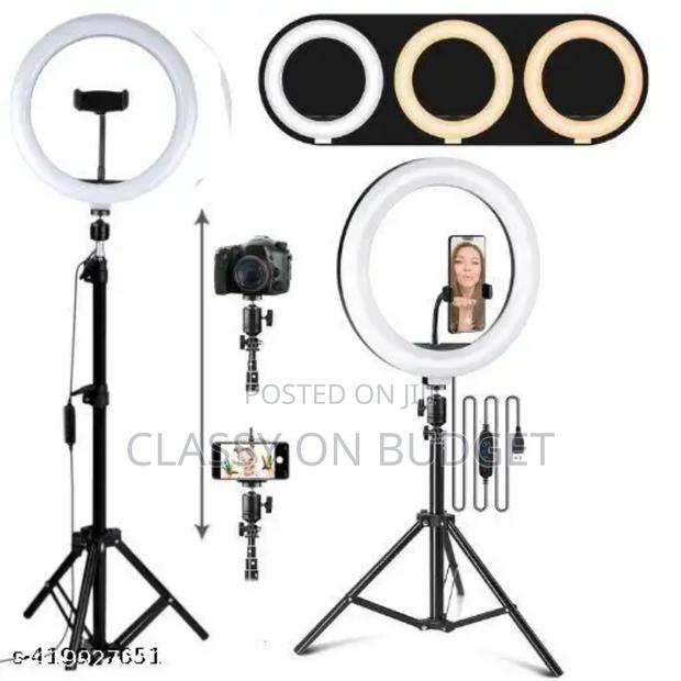 10 Inches Ringlight With Adjustable Tripod Stand · Photo 1