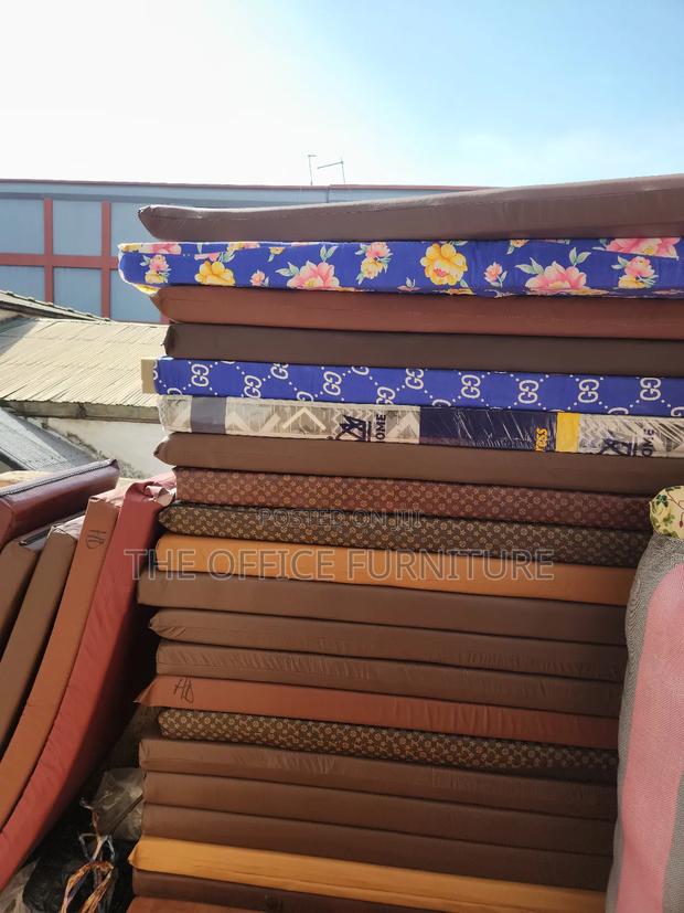 Student Mattress (4") · Photo 2