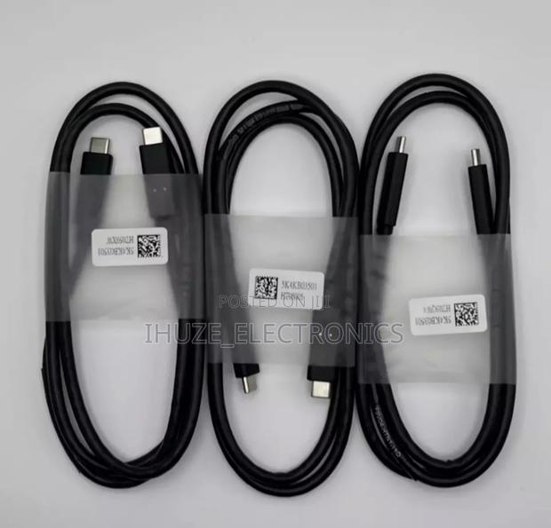 Genuine USB-C to USB-C Cable (Fast Charging/ Data Sync) · Photo 1