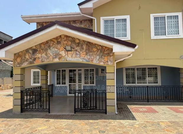5bdrm House in Sakumono Estates for sale · Photo 1