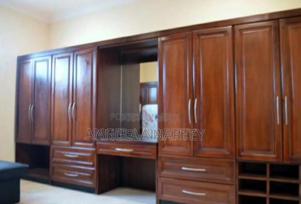 5bdrm House in Sakumono Estates for sale · Photo 8