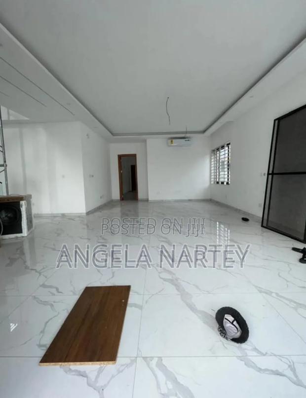 4bdrm House in Sakumono Estates for sale · Photo 3