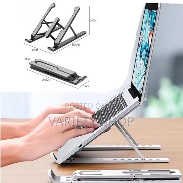 Robust Metallic Laptop Bracket · Photo 1