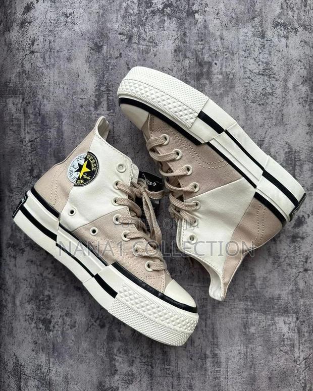 Chuck Taylor All-Stars · Photo 3