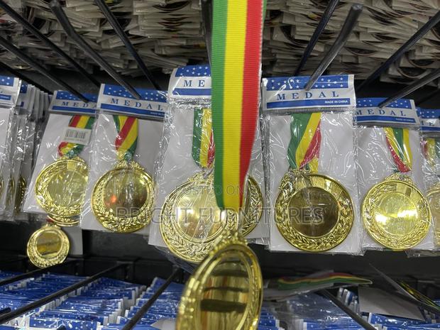 High Quality Gold,Silver and Bronze Metal Medals Awards · Photo 6