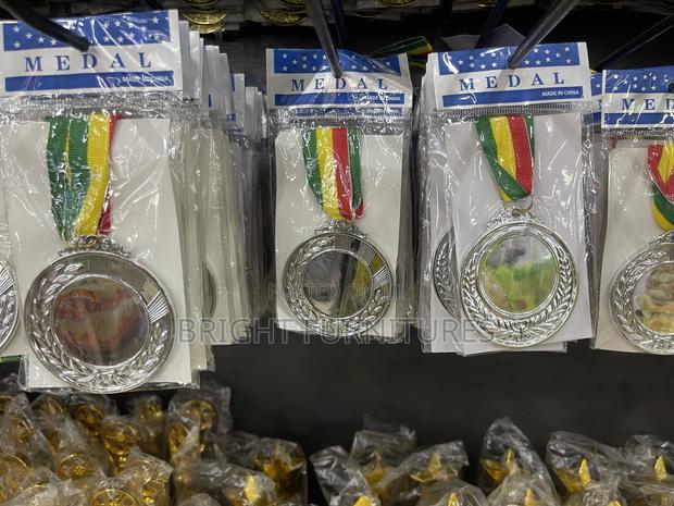 High Quality Gold,Silver and Bronze Metal Medals Awards · Photo 4