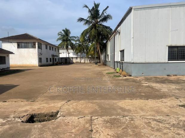 2700 SQM Warehouse at Tema for Sale · Photo 4