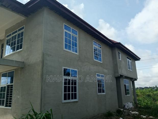 5bdrm Mansion in Ejisu-Juaben Municipal for sale · Photo 4