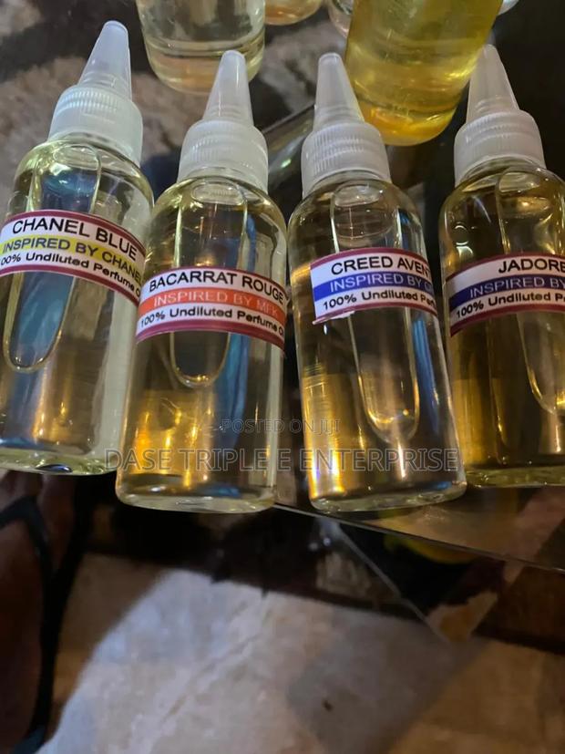 Perfume Oil · Photo 2