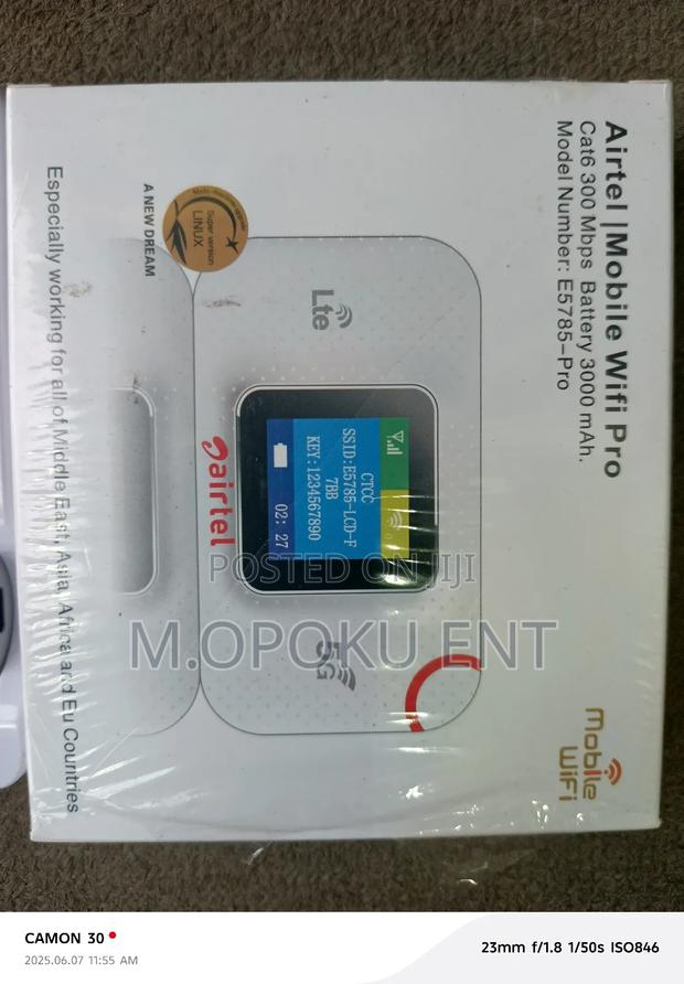 Universal Mobile Wifi Pro · Photo 2