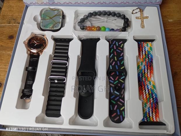 I-520 Mini Smart Watch, Quartz Watch, Bracelet, Chain- Black · Photo 3