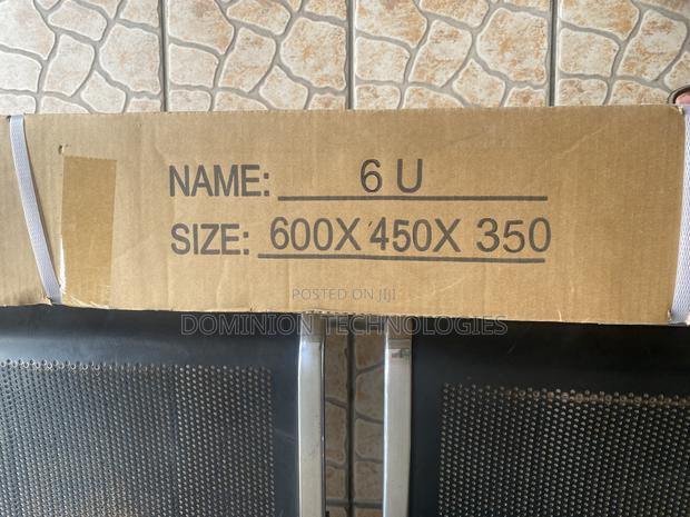 6u Cabinet Wall Mount, 600x450x350 · Photo 1