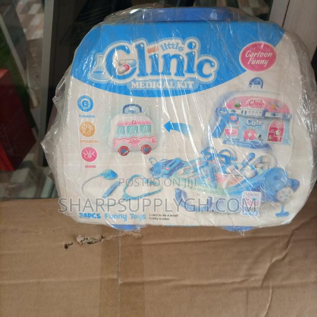 Little Clinic Medical Kit · Photo 2