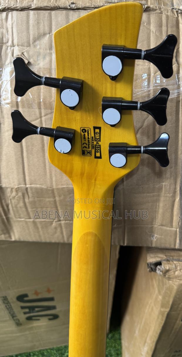 Ibanez Active Guitar Bass · Photo 7