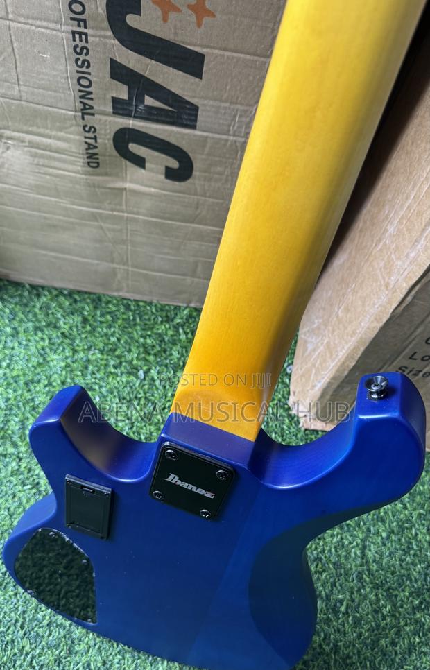 Ibanez Active Guitar Bass · Photo 3