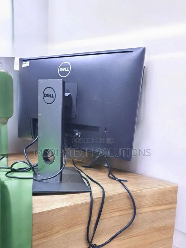 Dell 24inch Edgless Monitor · Photo 1
