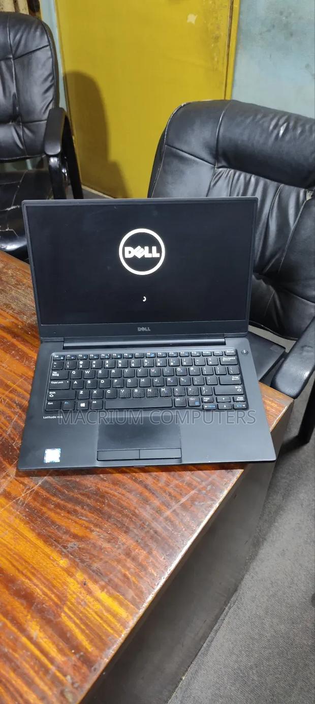 Laptop Dell Latitude 13 7370 8GB Intel Core i5 SSD 256GB · Photo 3