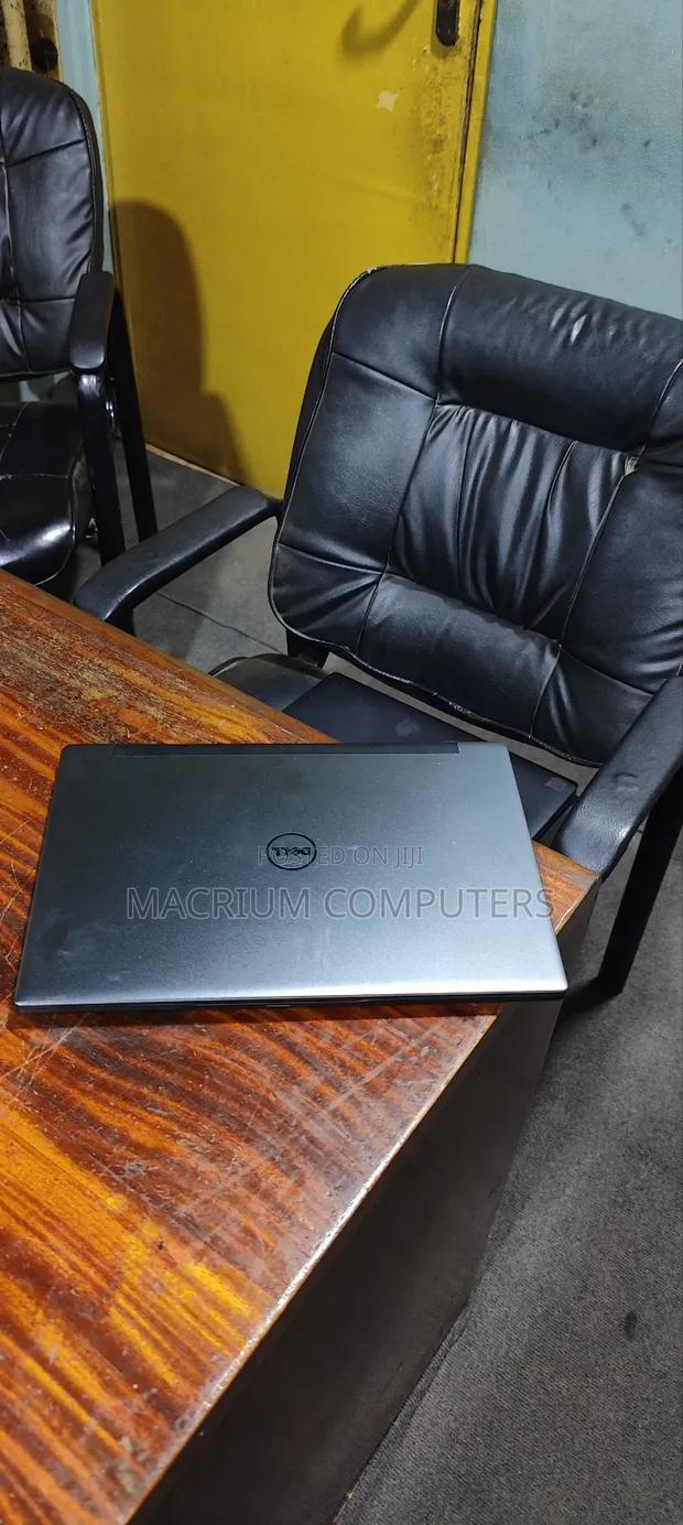 Laptop Dell Latitude 13 7370 8GB Intel Core i5 SSD 256GB · Photo 5