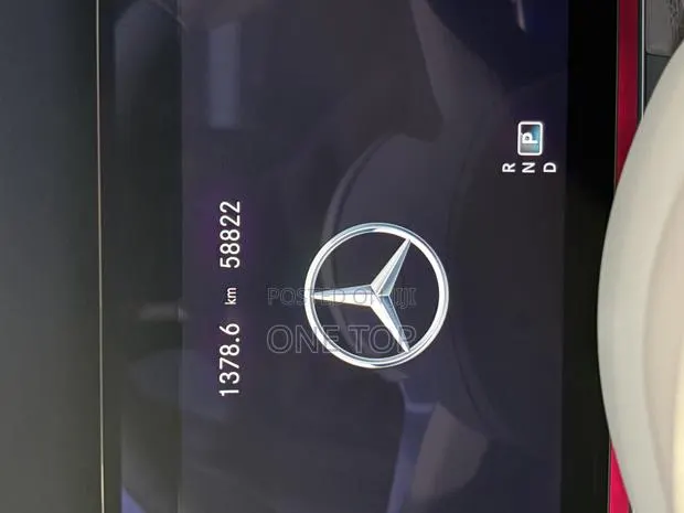 Mercedes-Benz E300 2023 Black