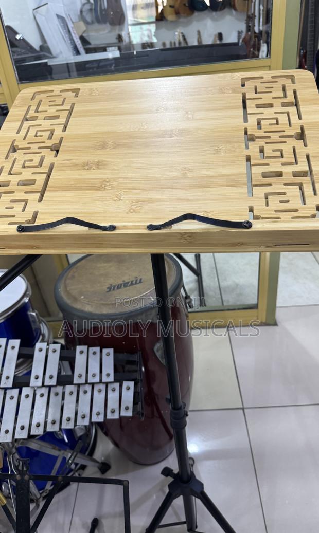 Class Mini Pulpit Adjustable · Photo 1