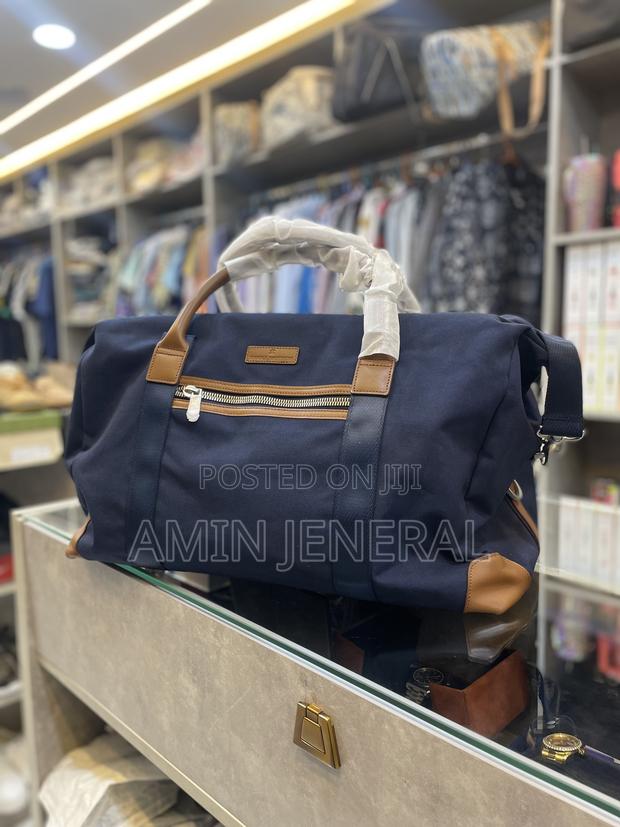 Brooks Brothers Duffel Bag · Photo 1