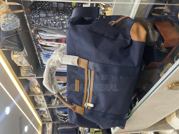 Brooks Brothers Duffel Bag · Photo 2