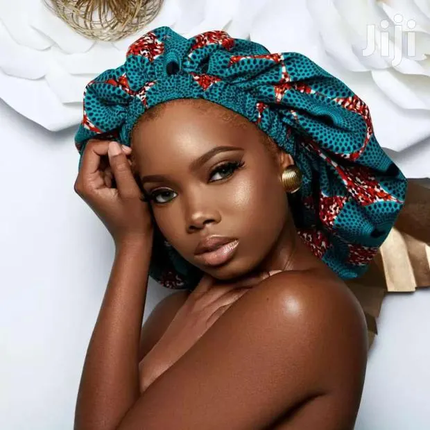 Ntoma Satin Lined Bonnets · Photo 1