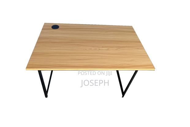 Computer/Study Desk Table · Photo 1