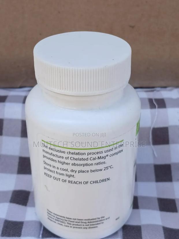 Chelated Calcium Magnesium With Vitamin D · Photo 3