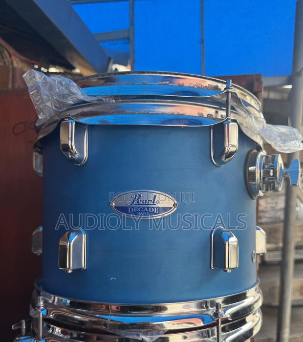 Pearl Decade Maple 5-Set Full Drums · Photo 3