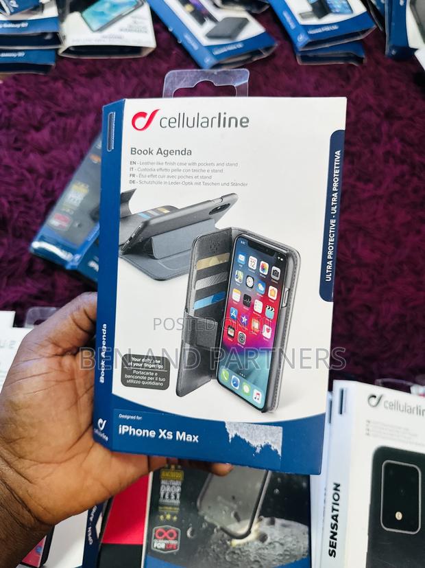 Original Flip Cover For iPhone Xs Max · Photo 1