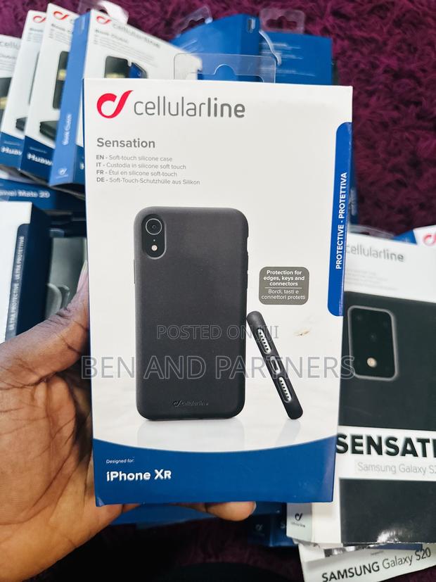 Original Silicone Cover For iPhone Xr · Photo 1