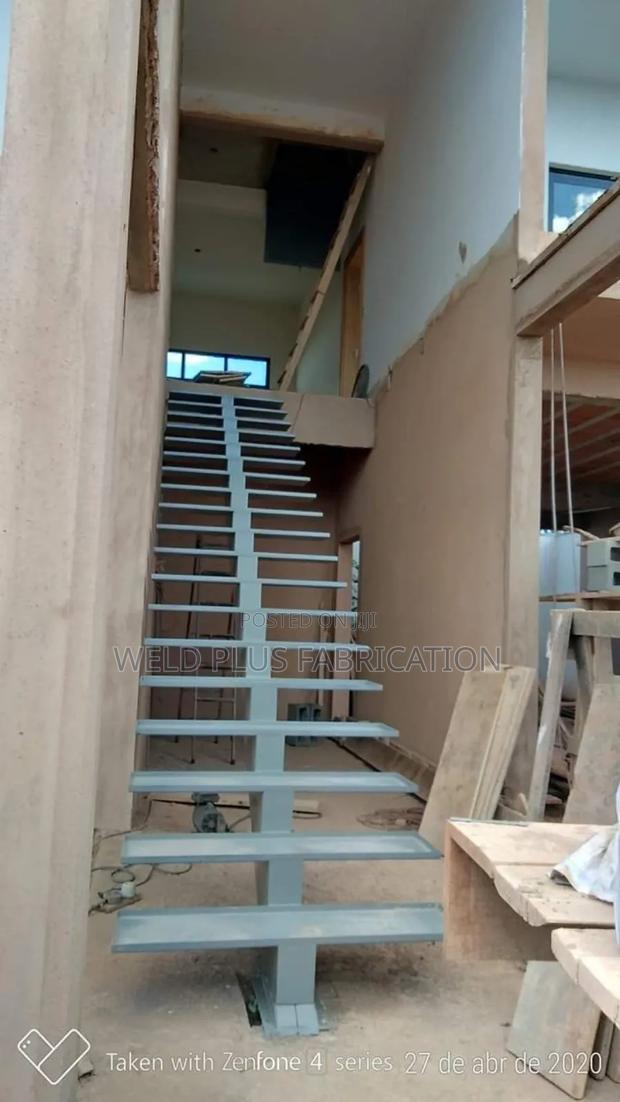 Metal Staircase Structure · Photo 1