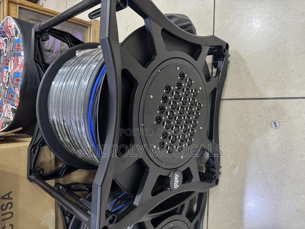 Titanic (Usa)24-Channel Audiolink With 4output,30meters · Photo 1