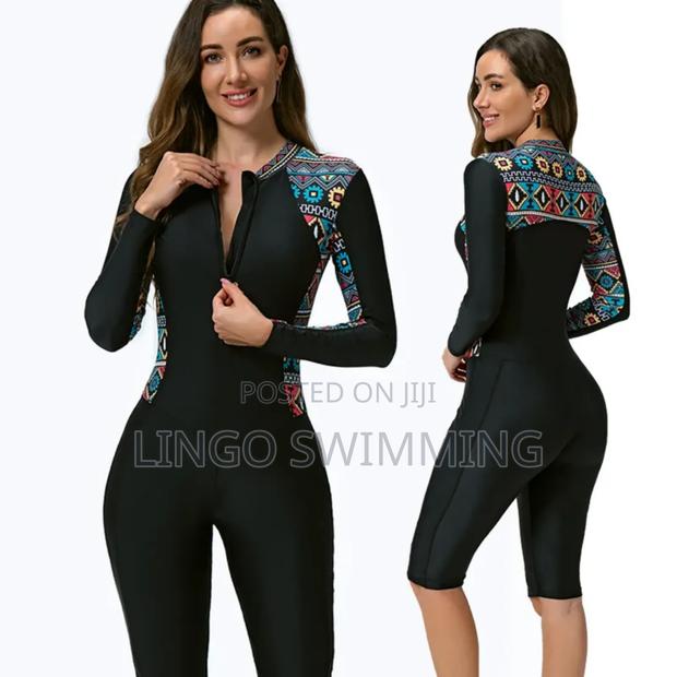 Women's Swimsuit · Photo 5