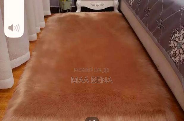 Fluffy Carpets · Photo 2