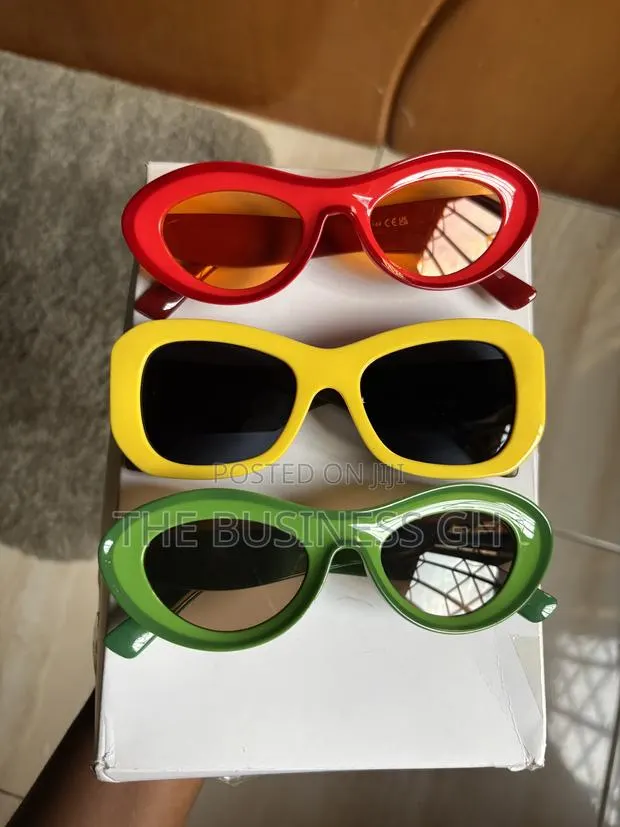 Vibrant Sunglasses · Photo 1