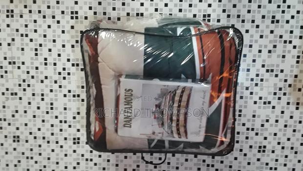Dan Famous Soft Bed Duvet With 2 Pillow Cases. · Photo 1