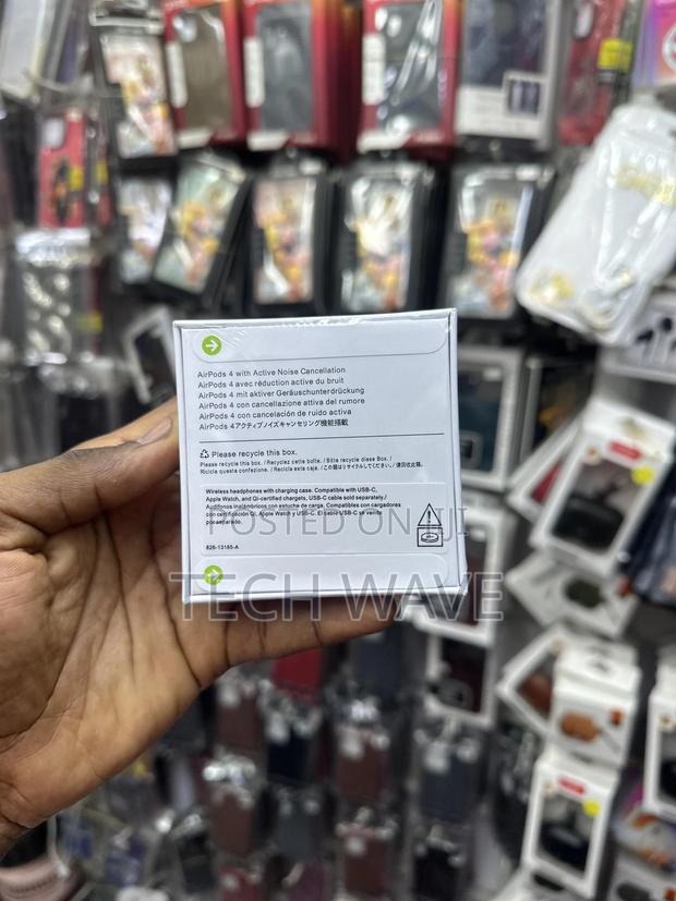 Airpods 4th Gen · Photo 2