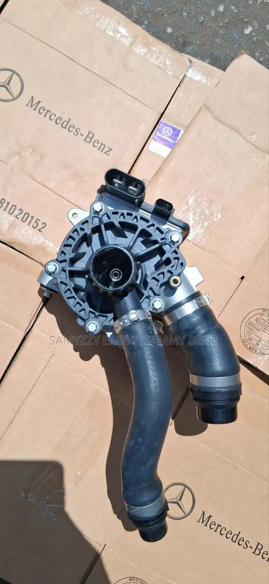 Quality Water Pump Fit Mercedes-Benz C-Class , G-Class 2022 - 2025 · Photo 1