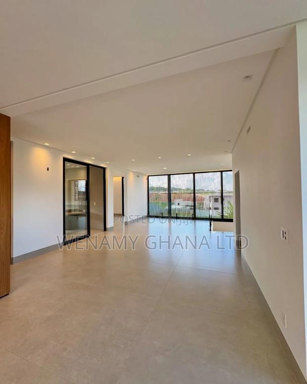 Furnished 4bdrm Duplex in Accra for sale · Photo 7