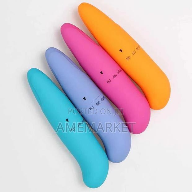Powerful Mini G-Spot Dolphin Vibrator - Pussy Sex Toy · Photo 1